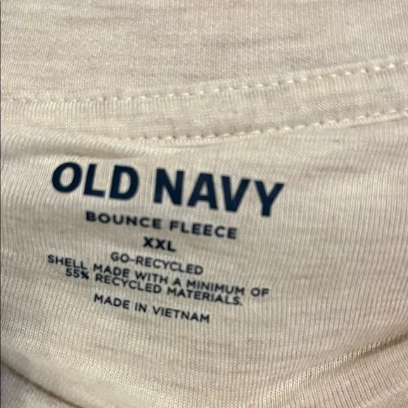 Old Navy Cream Women's Crew Neck Sweater - Picture 2 of 3